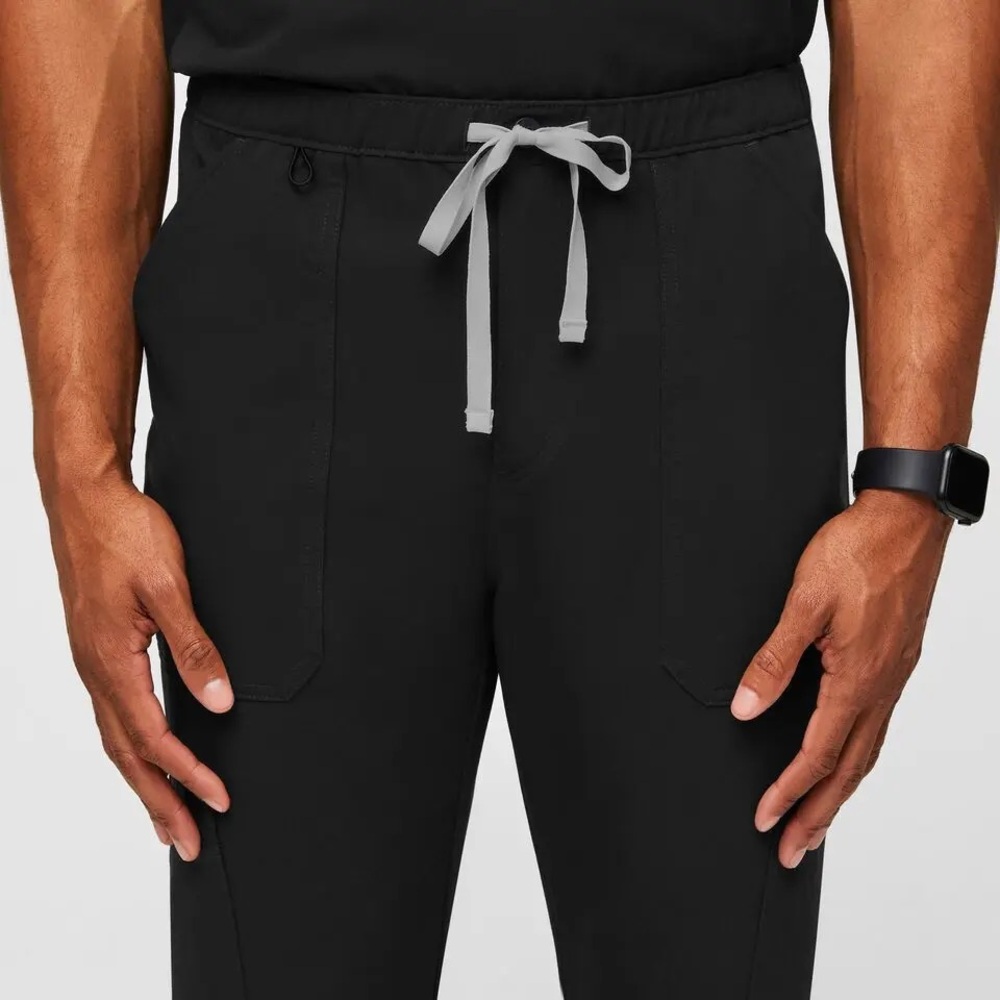 Like New Excellent Figs Mens Cairo Cargo Scrub Pants Black Size: Large - Picture 6 of 8